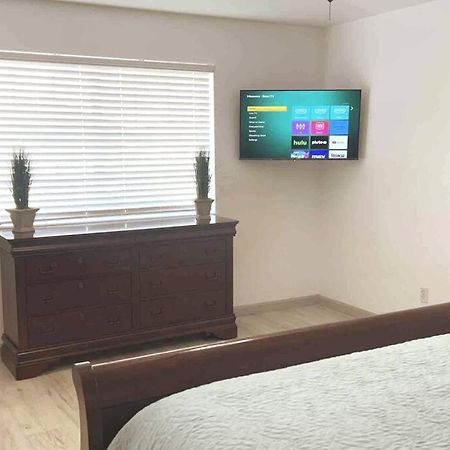 Spacious Getaway! Pool, Spa, Sleeps 9 レイク・ハヴァス・シティ エクステリア 写真