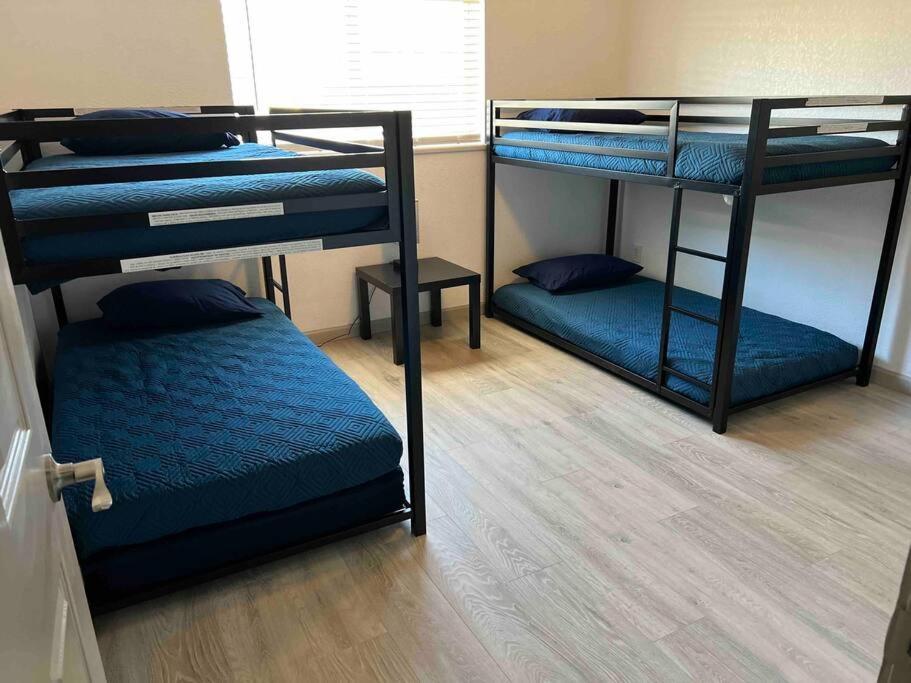Spacious Getaway! Pool, Spa, Sleeps 9 レイク・ハヴァス・シティ エクステリア 写真